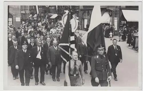 (F16376) Orig. Foto Nürnberg, Aufzug zum 1. Mai 1934 i.d. Sterngasse