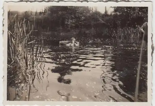 (F16288) Orig. Foto Kind Marianne im Teich i.d. Kroppacher Schweiz 1932