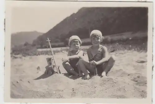 (F16272) Orig. Foto Bad Nassau, Kinder spielen im Strandbad 1930