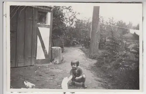 (F16263) Orig. Foto Bad Pyrmont, Kind Marianne füttert Tauben 1930