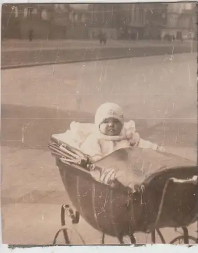 (F16239) Orig. Foto Köln, Kind im Kinderwagen auf dem Hohenstaufenring 1928