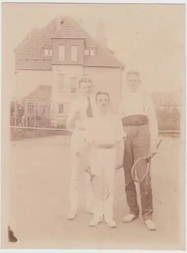 (F16150) Orig. Foto junge Männer auf dem Tennisplatz 1910er