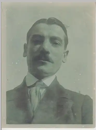 (F16143) Orig. Foto Porträt eines Mannes, um 1910