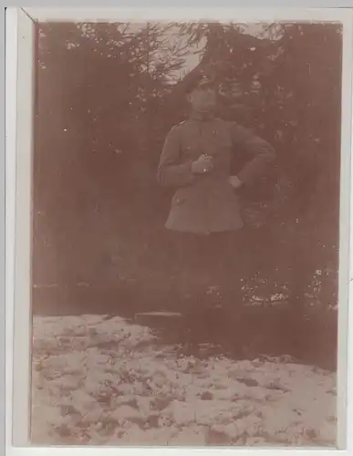 (F16111) Orig. Foto deutscher Soldat im Freien 1910er