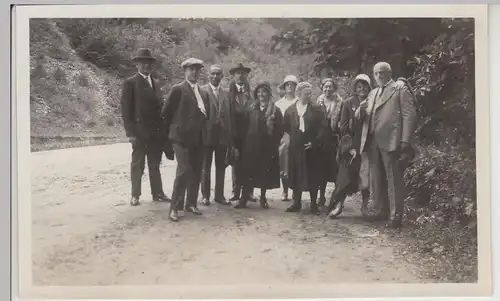 (F15960) Orig. Foto Bad Blankenburg, Personen wandern 1930