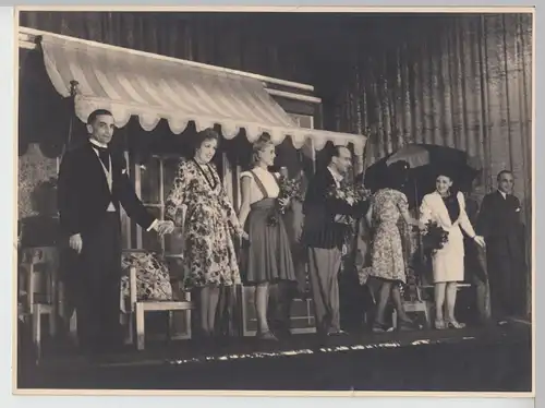 (F15868) Orig. Großfoto Personen auf Bühne, Verleihung, Theaterstück 1942