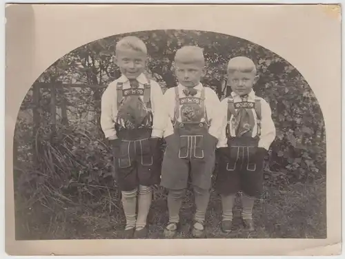 (F15816) Orig. Foto kleine Jungs in bayerischer Tracht, Lederhosen 1930er