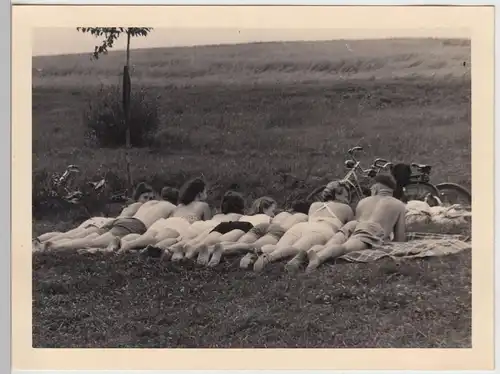 (F15597) Orig. Foto Personen im Freibad Sumpfmühle 1940