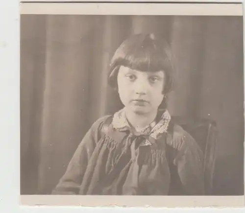 (F15557) Orig. Foto Mädchen Traudel, Porträt Ostern Dresden 1930