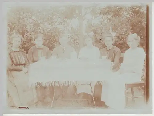 (F15519) Orig. Foto Personen am Kaffeetisch im Garten 1910/20er
