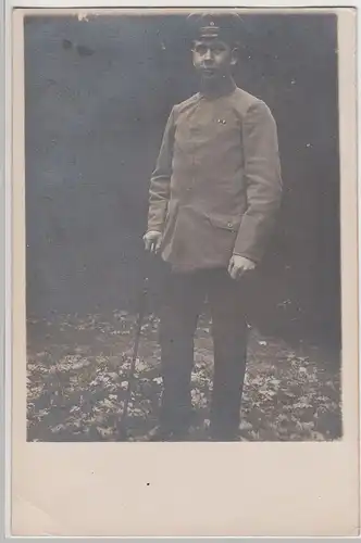 (F15515) Orig. Foto Porträt deutscher Soldat 1. WK mit Gehstock im Freien 1910er