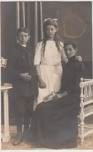 (F15495) Orig. Foto Frau mit 2 Kindern, Familie, Kabinettfoto 1910er