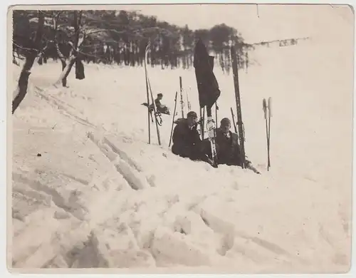 (F15474) Orig. Foto Skifahrer bei Brilon-Wald 1920er