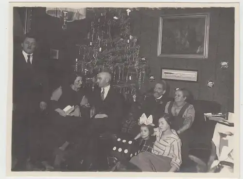 (F15460) Orig. Foto Personen im Raum, Weihnachten 1925, Tannenbaum