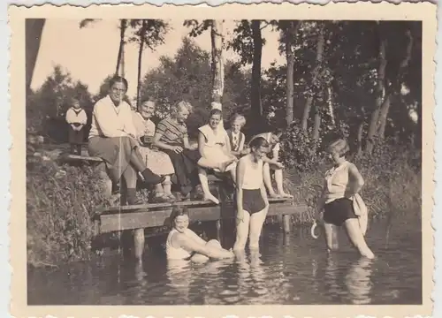 (F14803) Orig. Foto junge Damen, Sportlerinnen am Wasser 1933