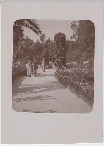 (F1467) Orig. Foto, ein Paar spaziert in einem Park, Hannover?, 1920er