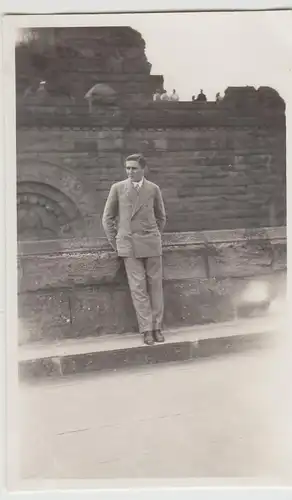 (F14573) Orig. Foto junger Mann vor dem Kyffhäuserdenkmal, 1931