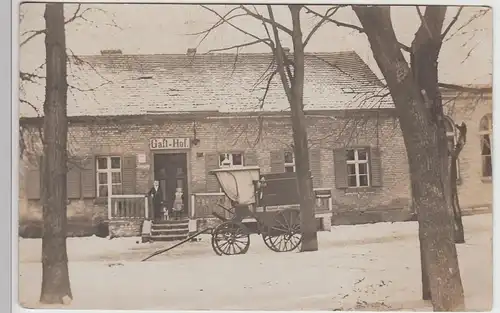 (F14510) Orig. Foto Pferdekutsche vor Gasthof im Winter, 1910/20er