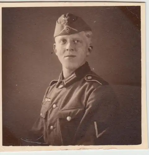 (F14423) Orig. Foto Porträt deutscher Soldat, 1940er