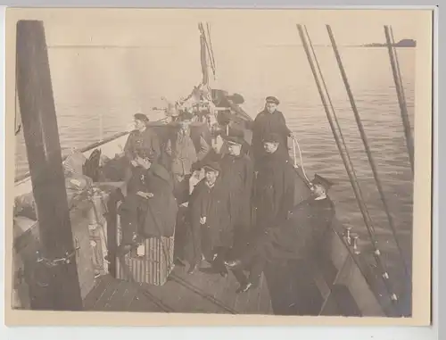 (F14346) Orig. Foto Personen auf Schiff, Dampferfahrt v. Flensburg n. Glücksburg