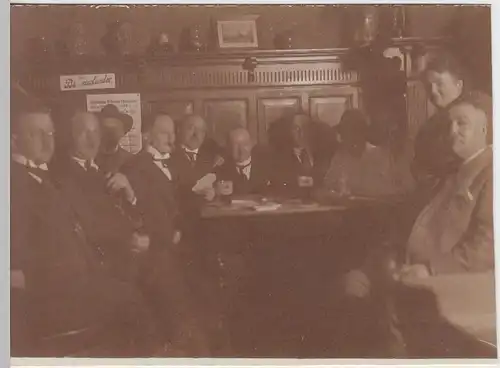 (F1428) Orig. Foto Männergruppe in Gaststätte, Lokal, Hannover 1920er