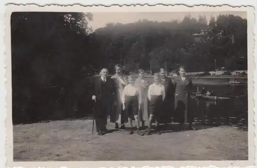 (F14127) Orig. Foto Iburg, Wandergruppe an einem See, Mai 1934