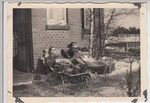 (F13871) Orig. Foto Cuxhaven Sahlenburg, Seehospital 1942, Männer im Liegestuhl