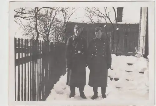 (F13635) Orig. Foto deutsche Soldaten im Freien, Winter 1940