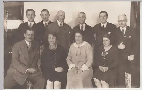 (F13237) Orig. Foto Personen, Gruppenbild im Zimmer 1930er
