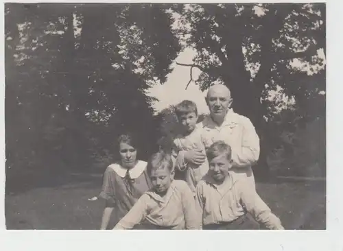 (F12977) Orig. Foto Familie Siemsen, Spaziergang a.d. Ohrberg Hameln 1926