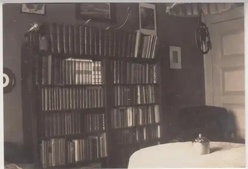 (F12966) Orig. Foto Das kleine Zimmer, Bücherregal, Zimmereinrichtung um 1925