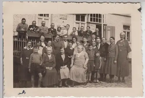 (F12898) Orig. Foto Gersfeld, Gruppenbild vor dem Dammersfelder Hof 1936