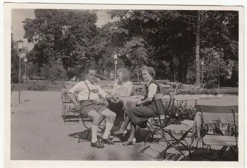 (F12574) Orig. Foto Leipzig Markkleeberg, Gartenbau-Ausstellung 1952, Biergarten