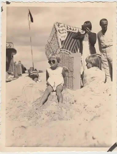 (F12440) Orig. Foto Binz 1931, Mädchen Christa Ungetüm am Strand