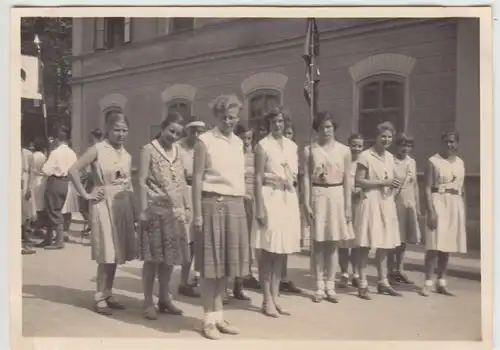 (F12358) Orig. Foto Salzburg, junge Damen beim Festumzug 1930