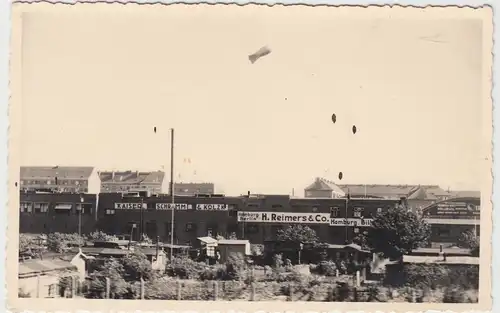(F12087) Orig. Foto Hamburg, Beobachtungsballon über Stadt, Gartenanlage, vor 19