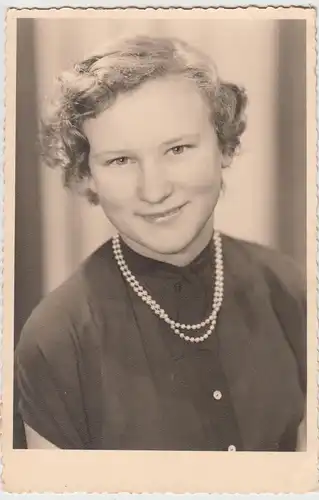 (F11963) Orig. Foto Porträt Gisela Mehns (16J.) a. Halberstadt 1955