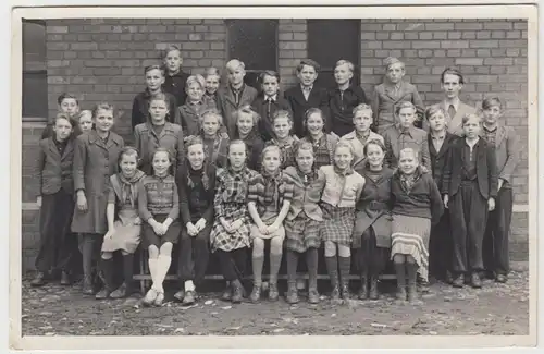 (F11918) Orig. Foto Halberstadt, Klasse 7 der Grundschule II, Gruppenbild 1953
