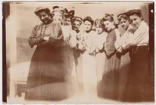(F11891) Orig. Foto junge Damen, Gruppenbild um 1910