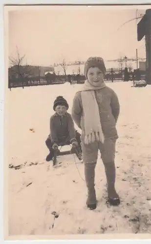 (F11601) Orig. Foto kleine Jungs mit Schlitten im Winter 1929/30