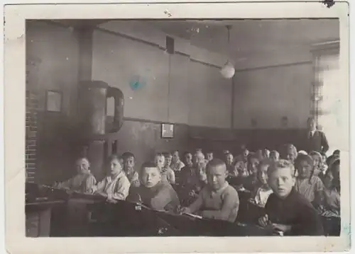 (F1122) Orig. Foto Schulklasse im Schulzimmer mit Ofen