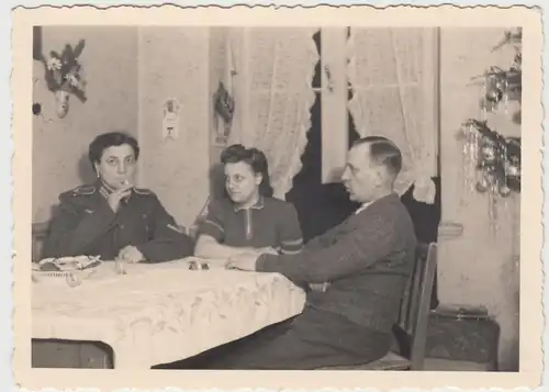 (F11215) Orig. Foto Familie Weihnachten zu Hause 1941, Wohnung in Köln, Mutter i