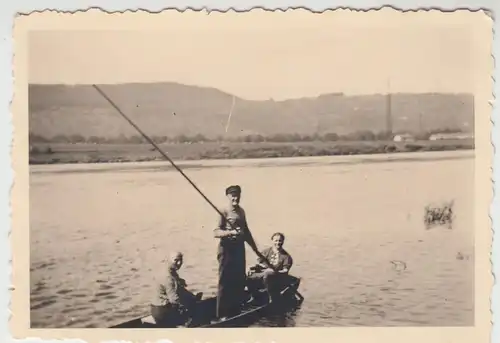 (F11207) Orig. Foto Personen im Boot auf der Mosel, 1940er
