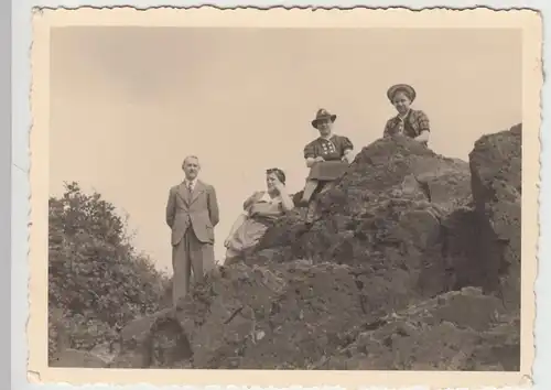 (F11171) Orig. Foto Wanderung auf dem Ölberg (Siebengebirge) 1940