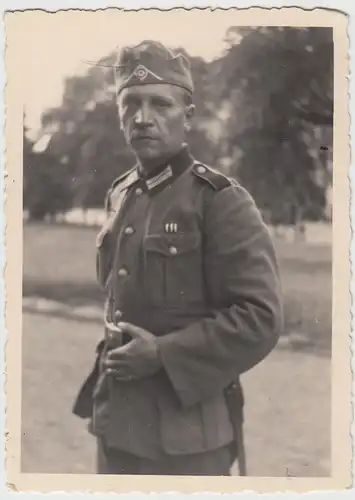 (F11157) Orig. Foto Porträt Wehrmacht-Soldat im Freien, Kassel 1940