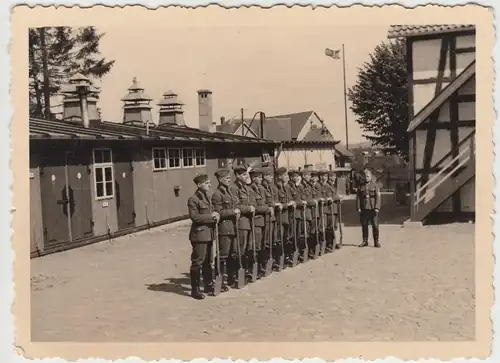 (F11136) Orig. Foto RAD, Angetreten mit Spaten, 1940er