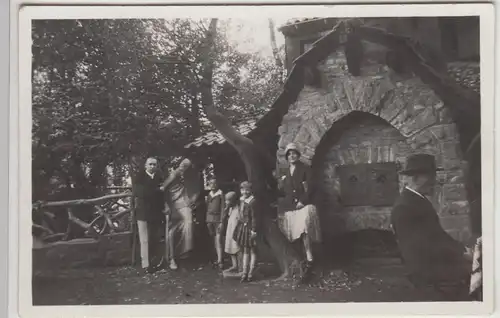 (F11095) Orig. Foto Mainz, Personen an Hexenhäuschen 1931