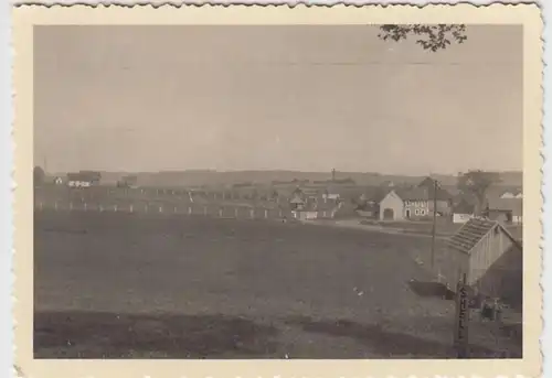 (F1096) Orig. Foto Ortschaft unbek. mit Shell-Werbung, 1940er