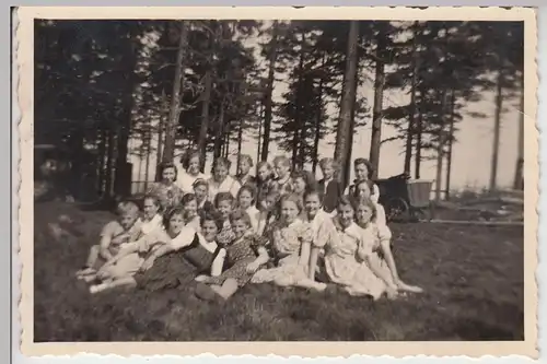 (F10651) Orig. Foto Hahnenklee, Frauen, Gruppenbild am Wald 1940