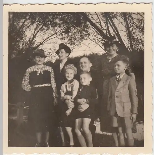 (F10296) Orig. Foto Personen, Gruppenbild im Freien 1930er